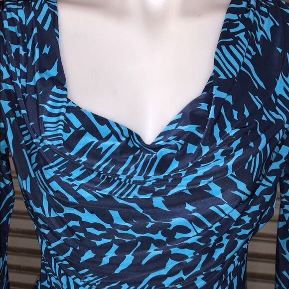 BCBGeneration top blue and black design - Picture 3 of 5